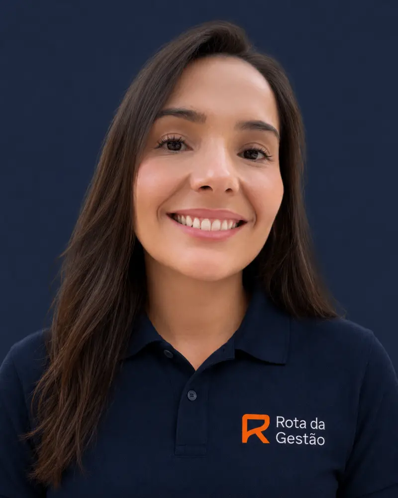 Larissa Ottoni, Consultora